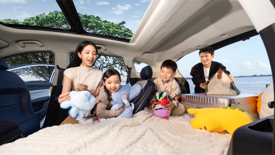 9.98-14.98万元  大七座电混SUV  尊龙凯时官网入口X8 E家正式上市1233.png